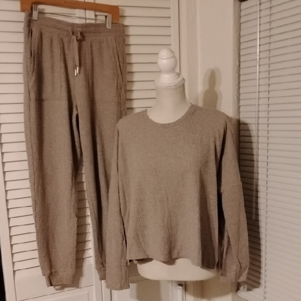 Splendid Tan Ribbed Pajama Set